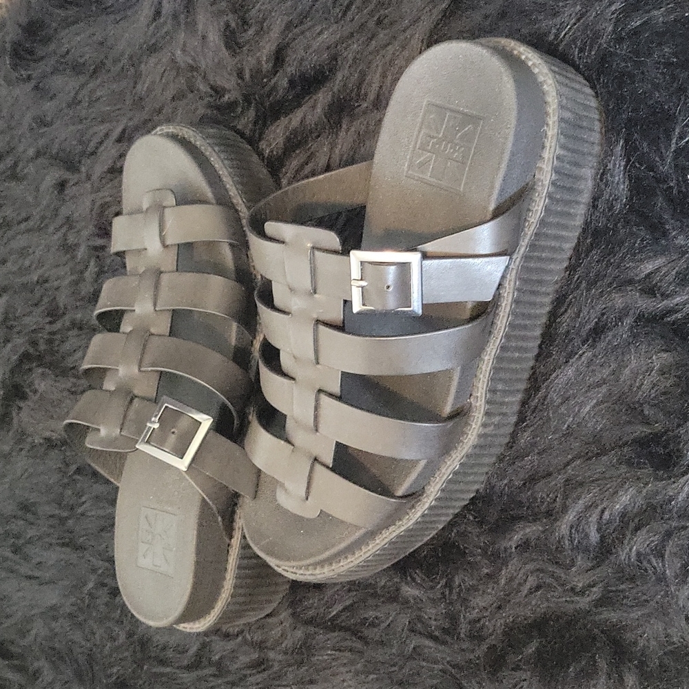 TUK Platform Sandals